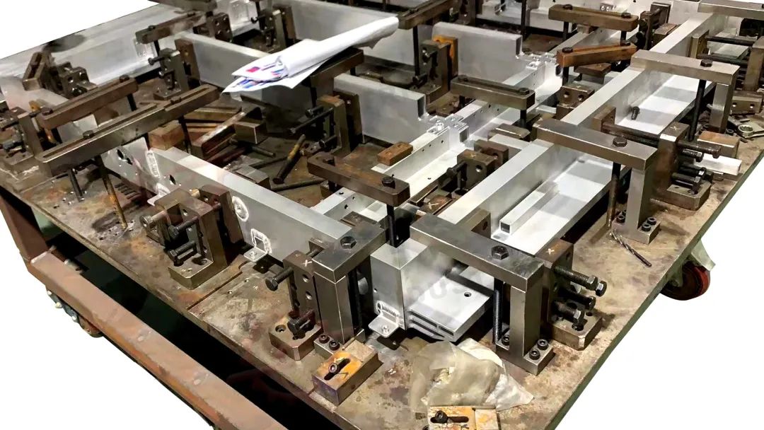 電池包殼體鋁合金液壓成型，助力新能源汽車穩(wěn)步大發(fā)展(圖5)